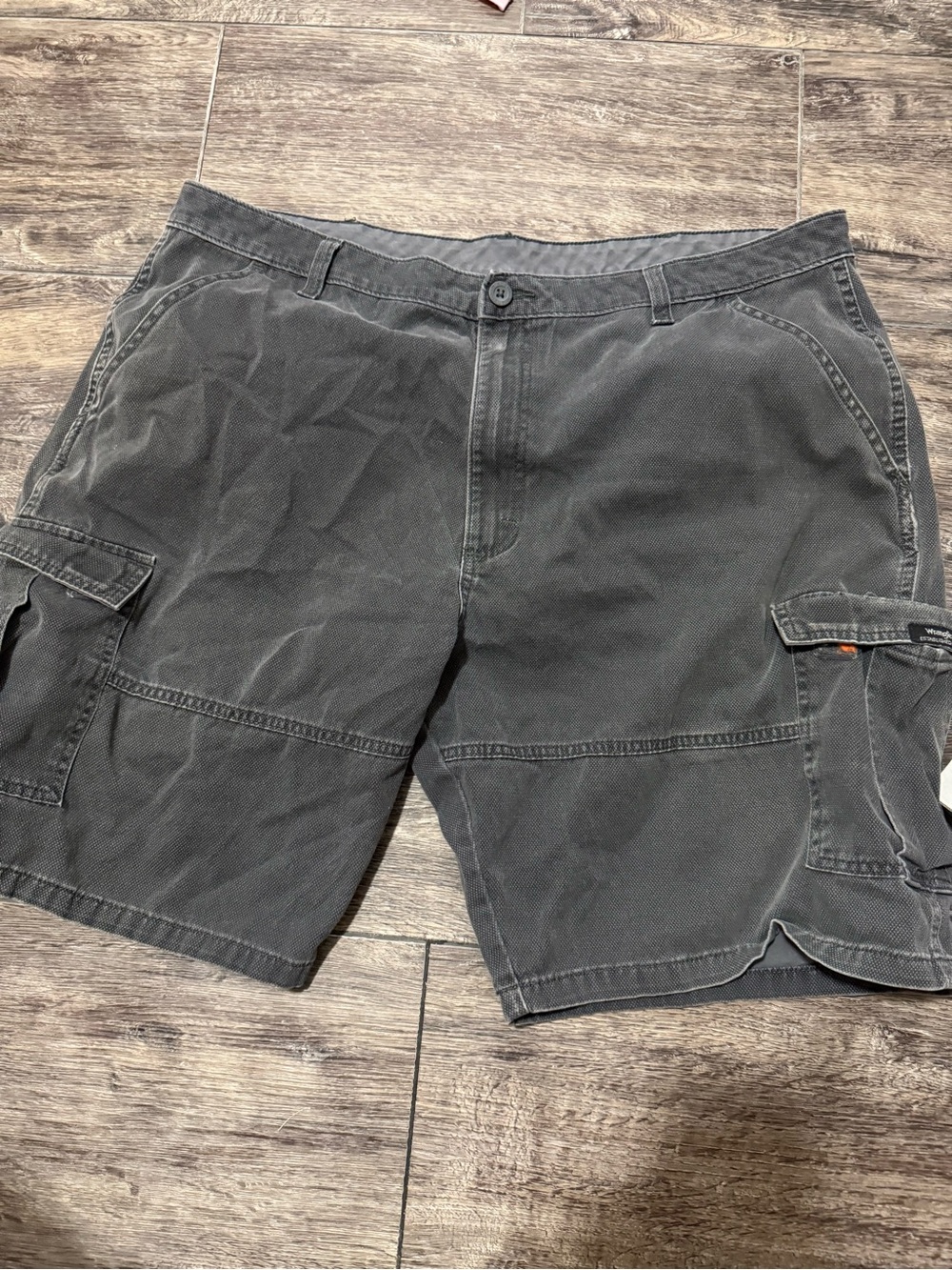 Wrangler Men's Cargo Shorts in Charcoal